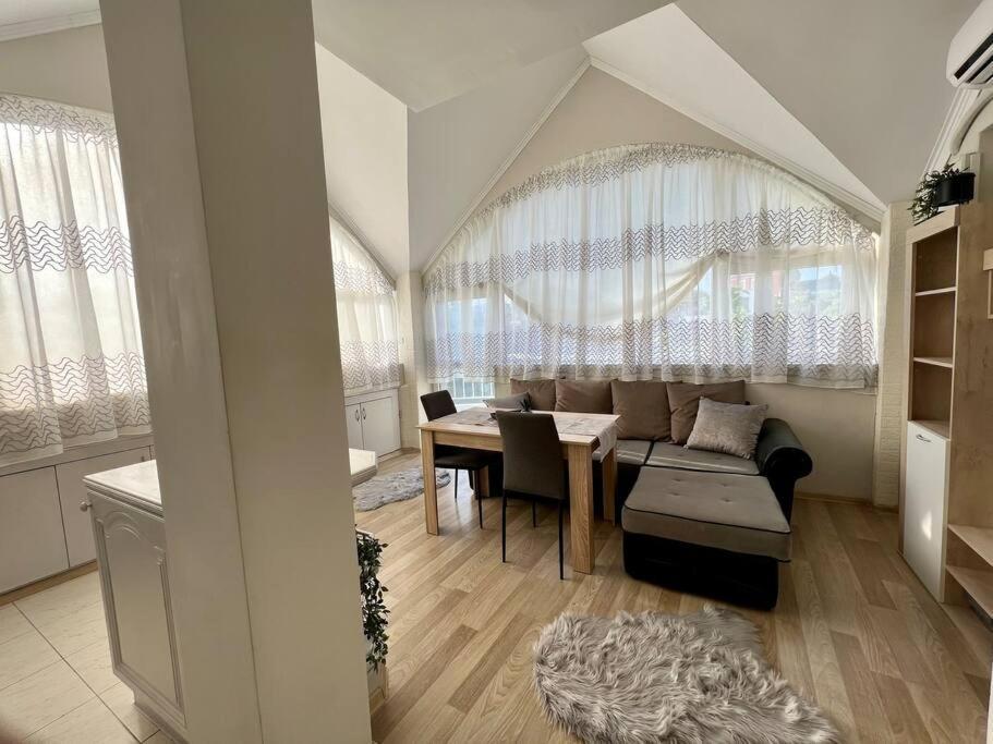 Център Варна Апартамент Exterior foto